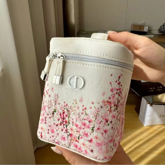 CD Cosmetic bag - Picture 2 of 3